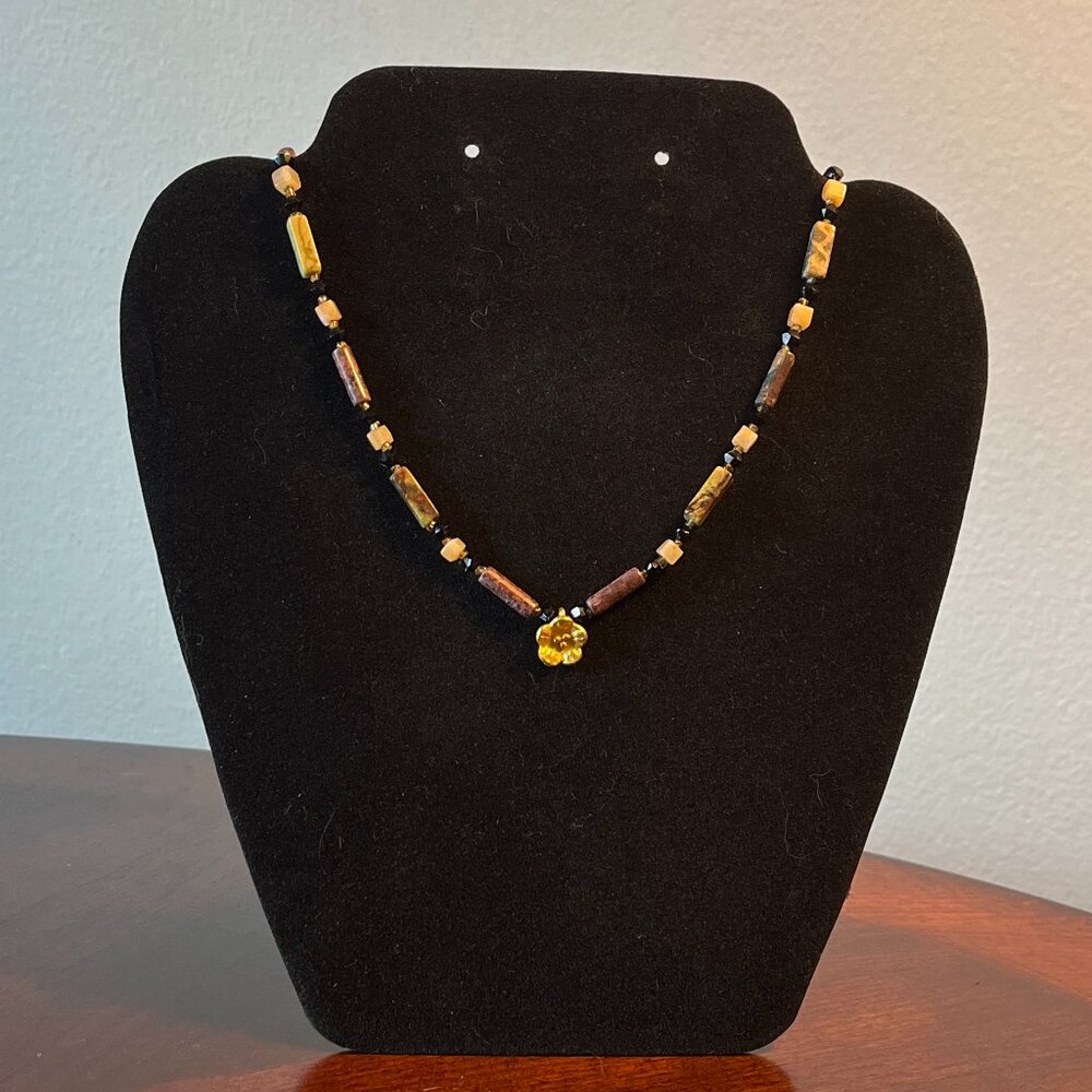 Handmade Beaded Necklace - Delicate Natural Stone & Gold Flower